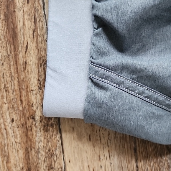 Ladies Under Armour Running Shorts Sz XXL - Picture 2 of 5